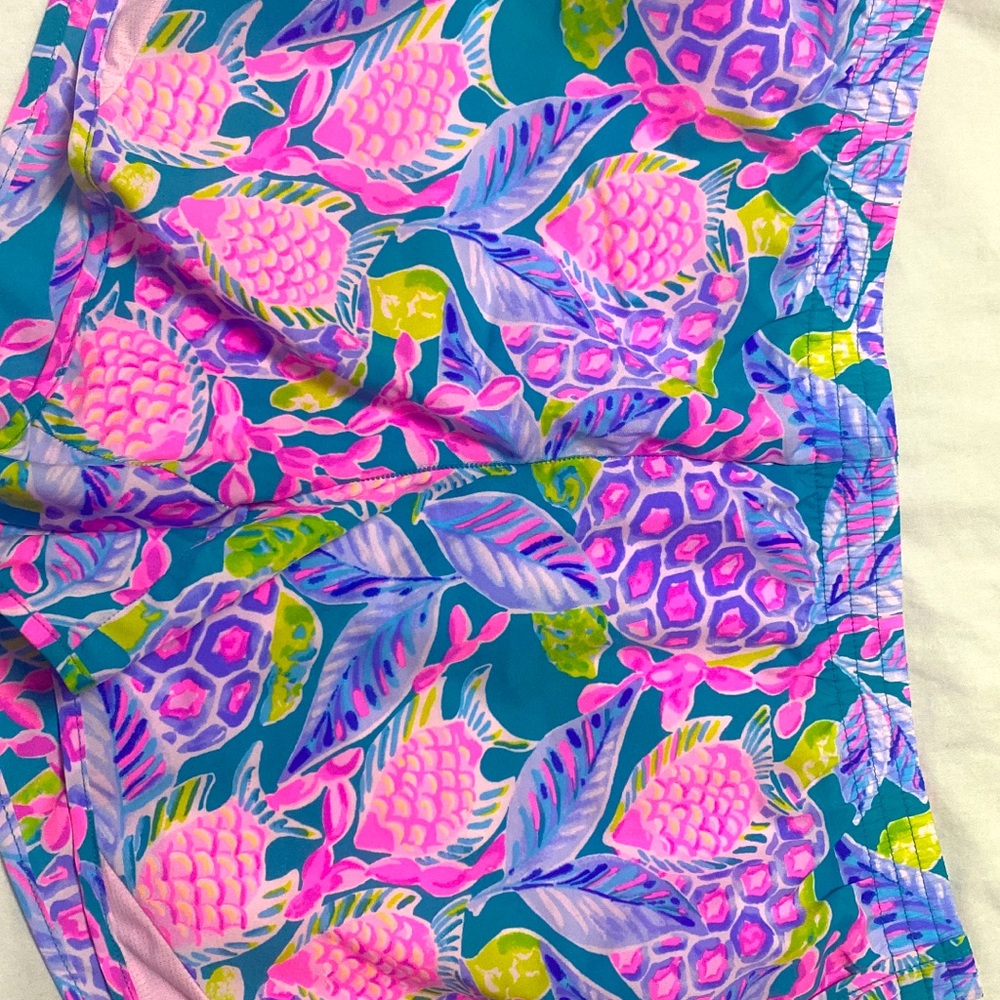 All sizes Medium - Picture 3 of 3
